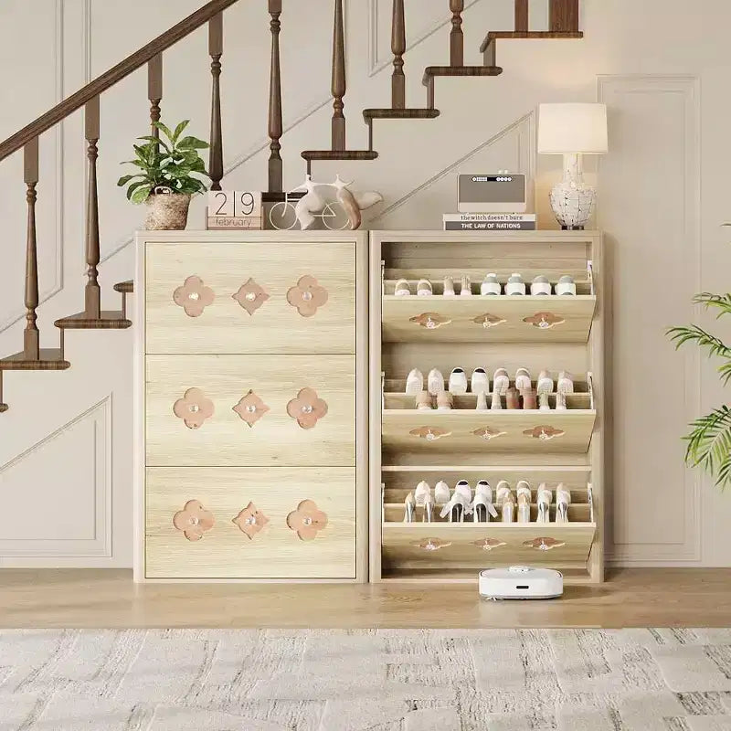 Meuble à chaussures mince autoportant avec 3 tiroirs basculants, meuble à chaussures en bois dissimulé avec motif floral évidé et poignées en forme de diamant, pour la maison