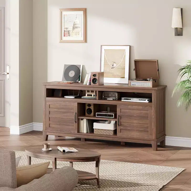 Meuble TV de ferme pour téléviseurs de 63 pouces, meuble de divertissement avec armoires de rangement et étagères, portes d'armoire pour salon ou chambre à coucher