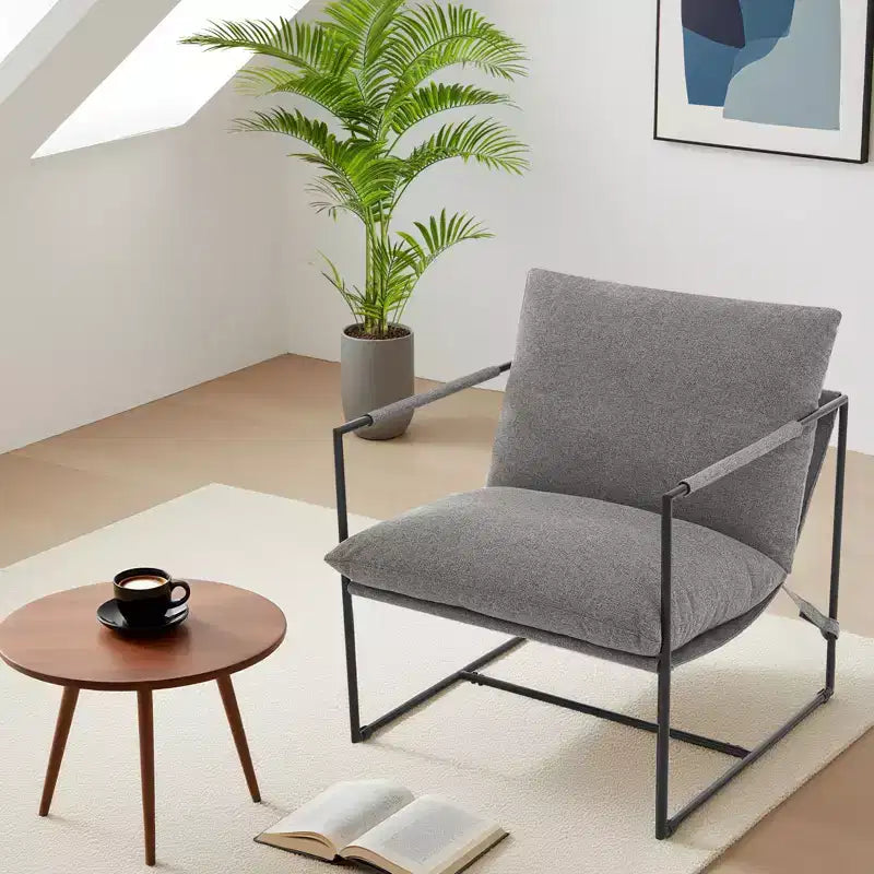 Fauteuil moderne rembourré Acekool, fauteuil de salon à cadre métallique avec coussin amovible, lin gris clair pour le salon