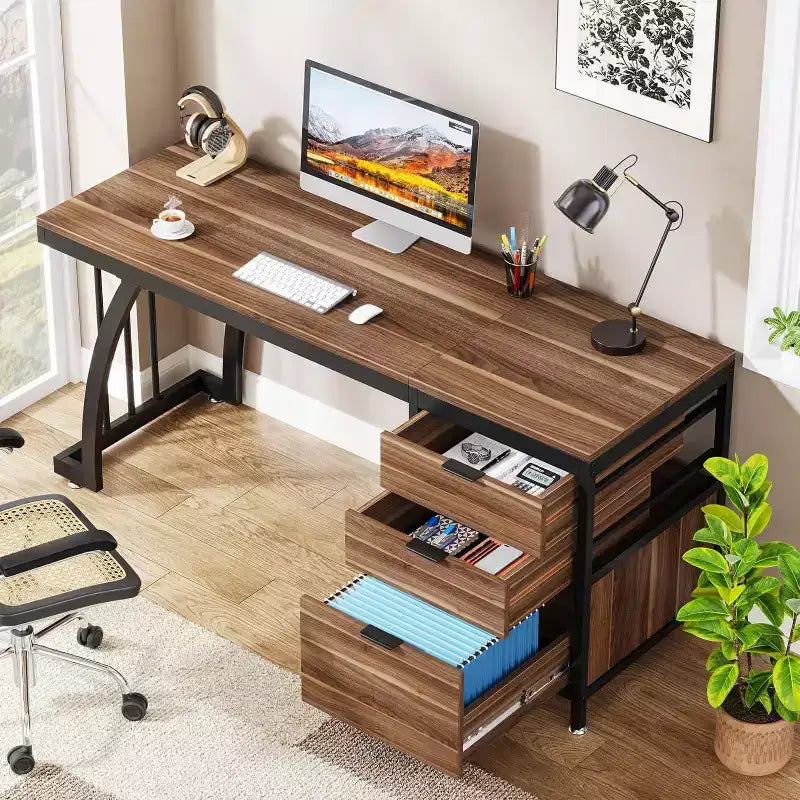 Bureau d'ordinateur Lantine de 150 cm avec 3 tiroirs, bureau PC avec tiroirs réversibles et rangement pour dossiers pour bureau à domicile, noyer industriel