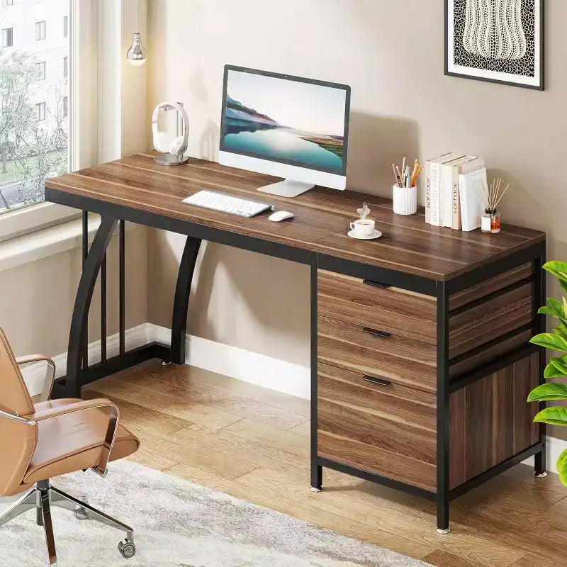 Bureau d'ordinateur Lantine de 150 cm avec 3 tiroirs, bureau PC avec tiroirs réversibles et rangement pour dossiers pour bureau à domicile, noyer industriel