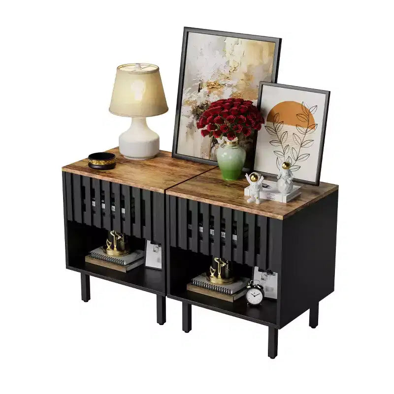 Lot de 2 tables de chevet modernes du milieu du siècle avec portes à lattes grillagées, tables de chevet avec pieds en métal pour chambre à coucher, tables de chevet d'appoint-Panipeachy