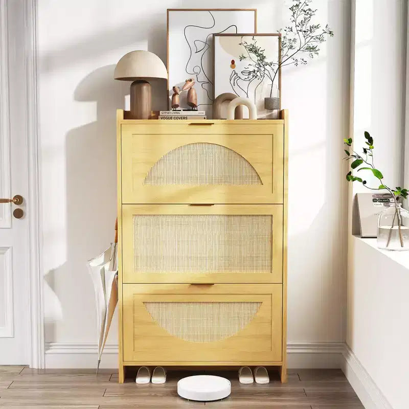 Meuble de rangement pour chaussures en rotin à 3 tiroirs basculants - Organisateur de chaussures étroit autoportant avec portes en rotin - Étagère à chaussures en bois pour entrée, couloir, hall