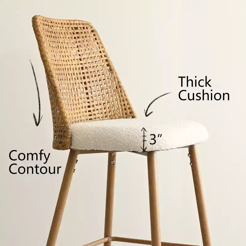 Lot de 4 tabourets de comptoir en bouclette et rotin, chaises de bar de 68,5 cm rembourrées avec dossier en rotin pour îlot de cuisine ou bar à petit-déjeuner - Panipeachy
