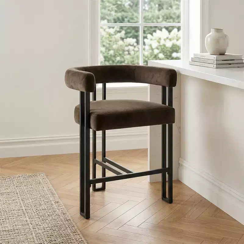 Lot de 6 tabourets de bar modernes de 61 cm de hauteur de comptoir avec dossier et accoudoirs, tabourets de comptoir rembourrés en velours pour îlot de cuisine ou bar-Panipeachy