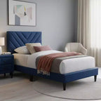 Lit plateforme contemporain GDFStudio Evelyn en velours rembourré avec tête de lit réglable
