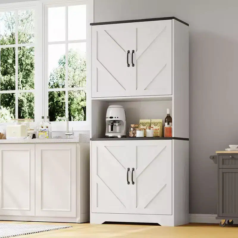 Buffet de cuisine de ferme 69 po | Armoire de rangement autonome avec 4 portes, 2 étagères réglables et support pour micro-ondes pour salle à manger et salon