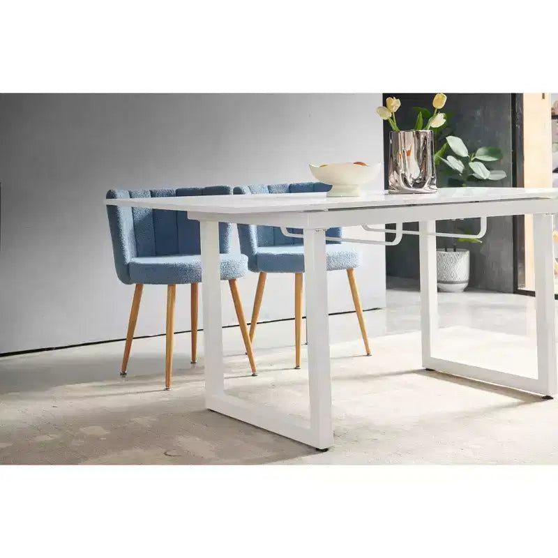 Table à manger carrée extensible avec pied en métal et plateau en MDF, design moderne et compact pour cuisine ou salon