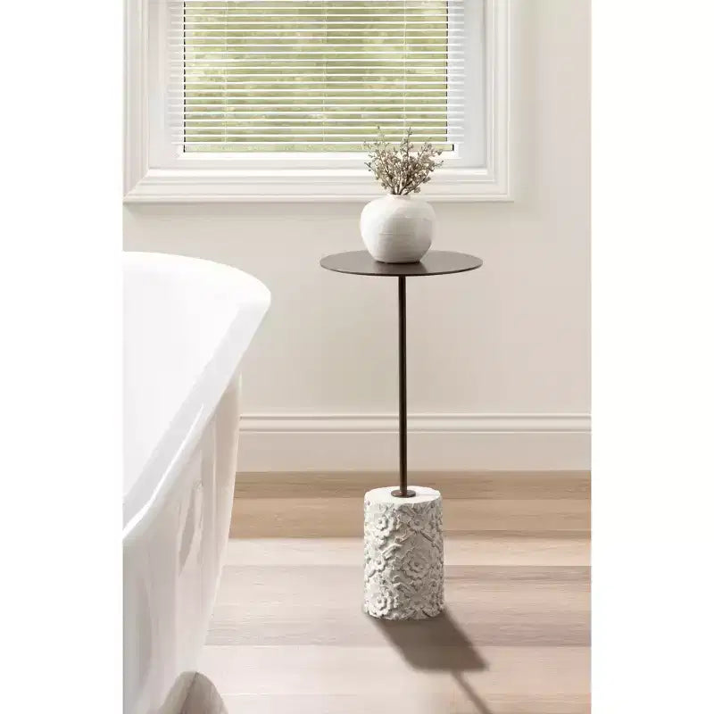 Table d'appoint Kate and Laurel Joya en bois sculpté et métal, 10x10x22, blanc