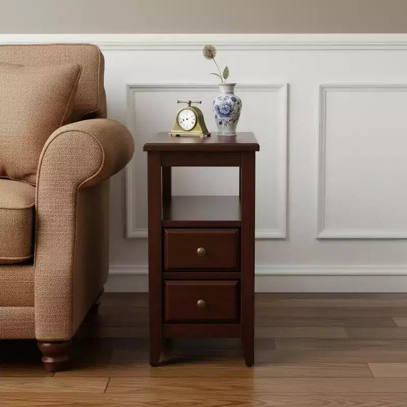HomeRoots Table d'appoint 24 po en bois manufacturé brun foncé avec deux tiroirs et une étagère