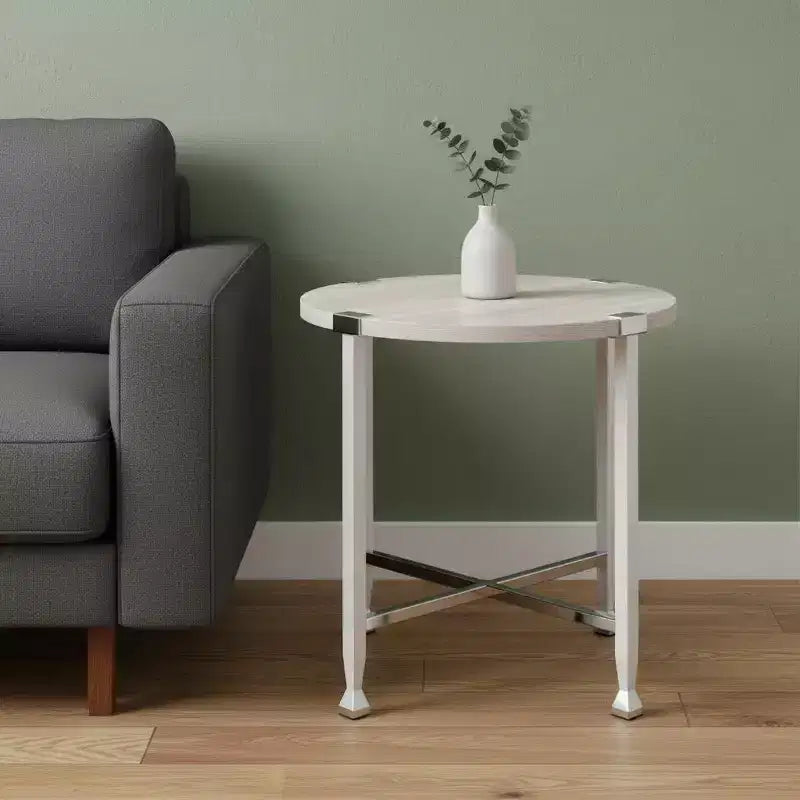 Table d'appoint ronde HomeRoots 24 en bois manufacturé chêne blanc et métal chromé