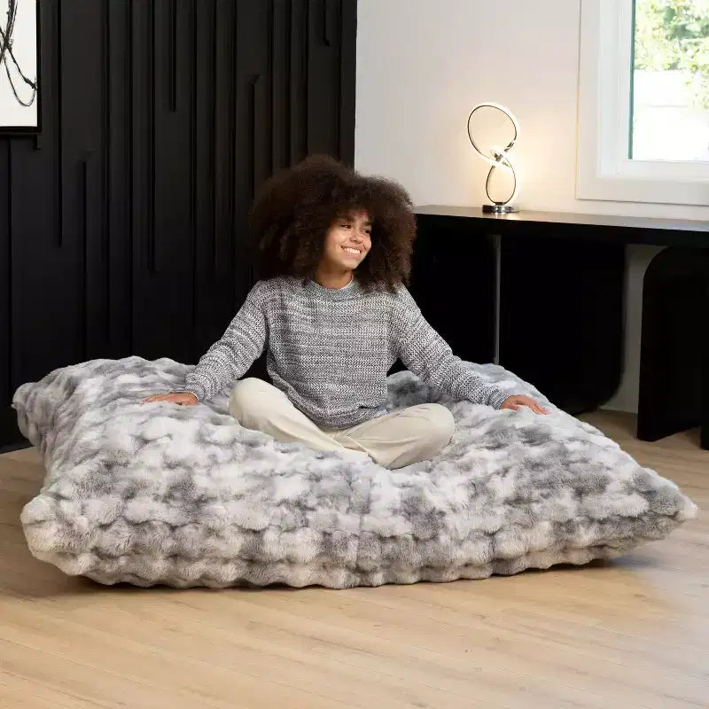 Raven-Symon Home Oreiller Saxx LoungePuff, Oreiller de Sol Géant et Chaise Longue en Fausse Fourrure