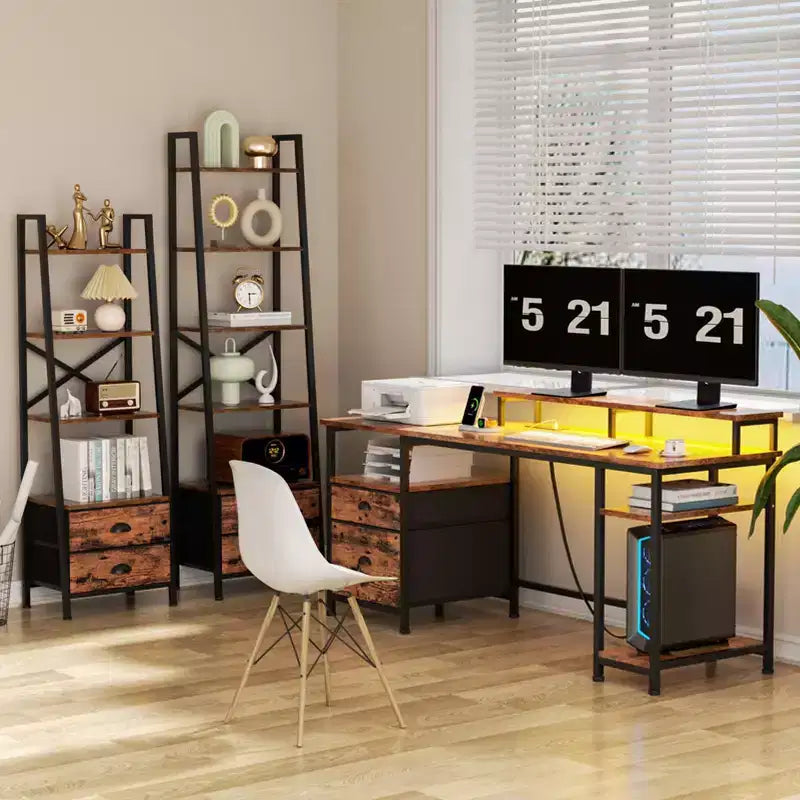 Bureau d'ordinateur rustique marron de 61 pouces avec station de charge, bureau de jeu réversible, lumières LED, classeur, support de moniteur, étagères de rangement, bureau à domicile
