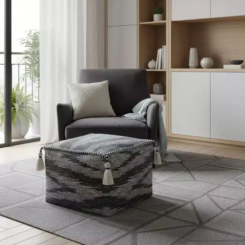Pouff ottoman rayé en coton gris 18 de HomeRoots