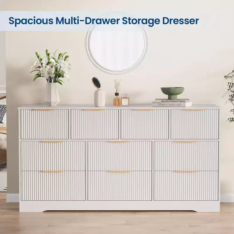 Commode en bois avec poignées métalliques pour salon, couloir, entrée