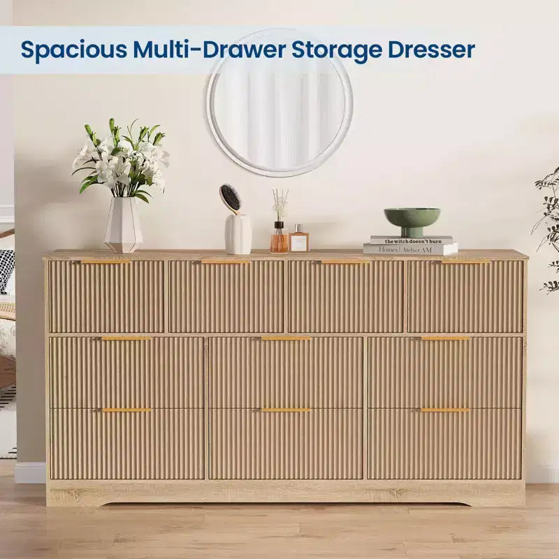 Commode en bois avec poignées métalliques pour salon, couloir, entrée