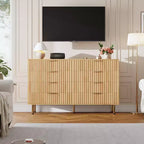 Commode 8 tiroirs pour chambre à coucher, 55 po de large, en bois moderne avec poignées en métal, design anti-basculement, organisateur de rangement robuste pour salon