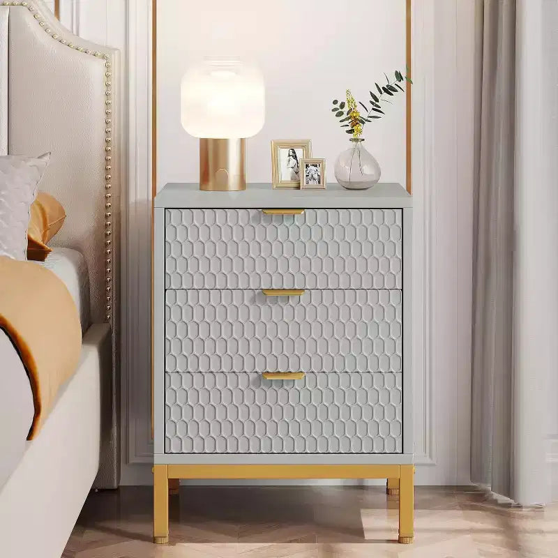 Table de chevet moderne Lantine avec 3 tiroirs, table de chevet blanche pour chambre à coucher, table d'appoint de canapé avec tiroirs de rangement