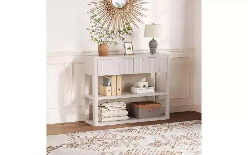 GustoWave Console étroite de 87,9 cm avec 3 étagères et 2 tiroirs, Table d'entrée cannelée, Table de canapé étroite en bois pour couloir, hall d'entrée, Gris blanc