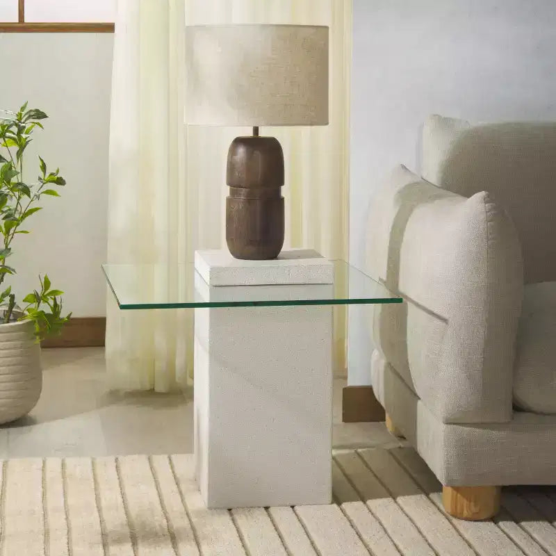 Table d'appoint Sophibeth en béton et verre - Intérieur/Extérieur - SFV2610 - Ivoire/Transparent - Safavieh Couture