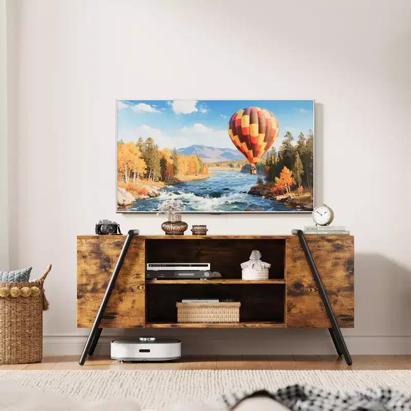 Meuble TV de ferme moderne pour téléviseurs de 50 à 70 pouces, meuble de divertissement en bois avec étagères ouvertes réglables, pieds en métal en U pour salon, chambre à coucher
