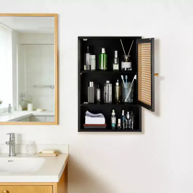 COZONY 24 Armoire murale de ferme en rotin avec portes tressées, organiseur de rangement de salle de bain en bois à 3 niveaux pour les toilettes et la cuisine