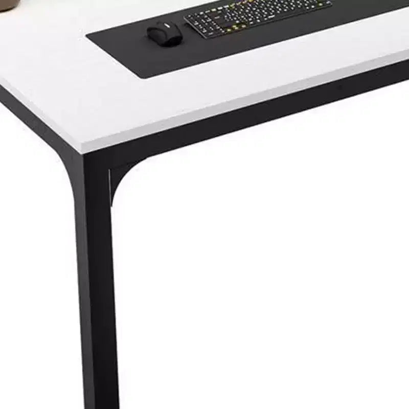 Table de salle à manger HomeRoots 46 en bois et fer, blanc et noir