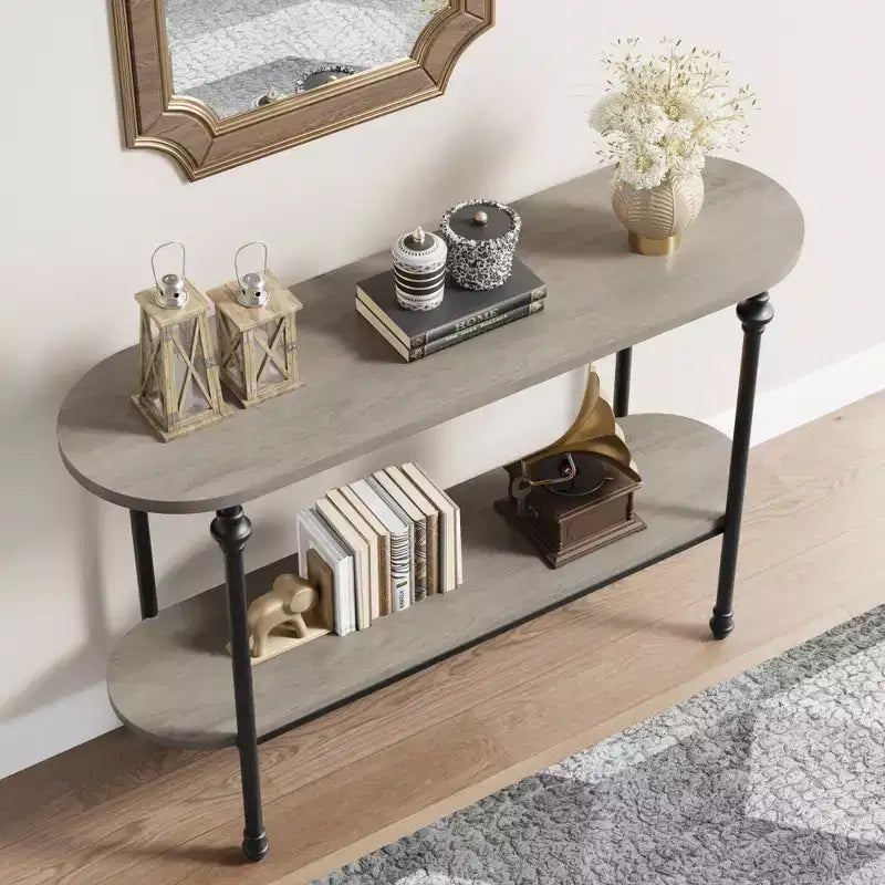 Console étroite de style industriel à 2 niveaux avec étagère de rangement, table d'appoint fine derrière un canapé, style ferme