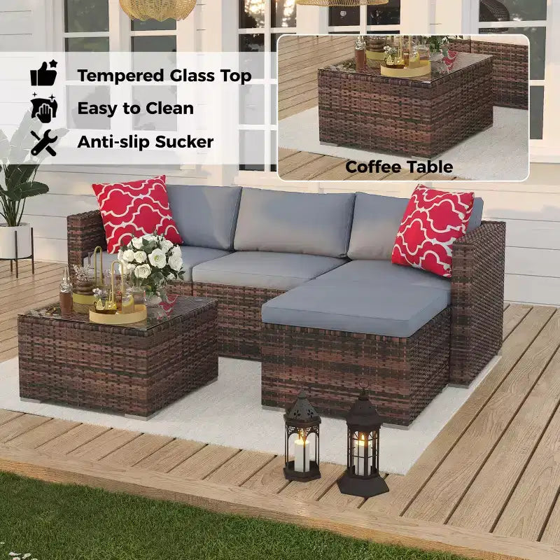 Ensemble de mobilier de patio 5 pièces, ensemble de patio toutes saisons - Sectionnel en rotin PE avec table en verre trempé, mobilier d'extérieur modulaire pour terrasses de piscine, marron