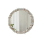 Miroir mural décoratif rond vieilli en bois blanc Whisen avec garniture perlée, miroir de salle de bain de style shabby chic ou campagnard
