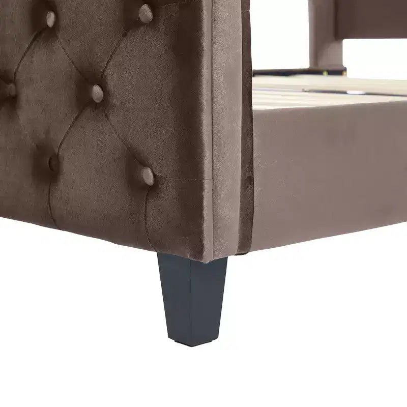 Cadre de lit plateforme Whisen 43.3 King avec tête de lit capitonnée, pied de lit à volutes, velours touffeté, quincaillerie antirouille, assemblage facile