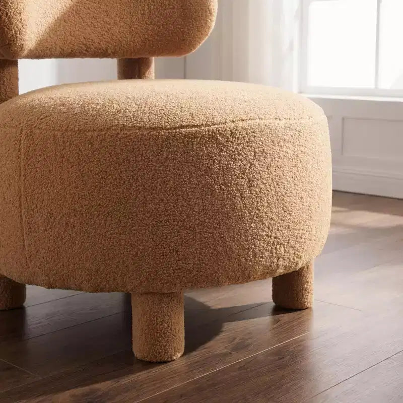 Fauteuil d'appoint en fausse fourrure, fauteuil crapaud moderne rembourré avec dossier incurvé, fauteuil de salon sans accoudoirs avec pieds en bois pour salon, chambre à coucher, coiffeuse (blanc)