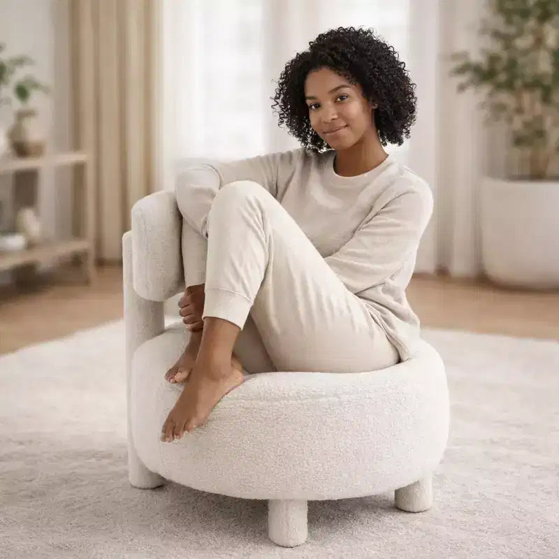 Fauteuil d'appoint en fausse fourrure, fauteuil crapaud moderne rembourré avec dossier incurvé, fauteuil de salon sans accoudoirs avec pieds en bois pour salon, chambre à coucher, coiffeuse (blanc)