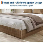 Cadre de lit plateforme en bois avec design cannelé, coffre de rangement intégré, sans sommier tapissier, sans bruit