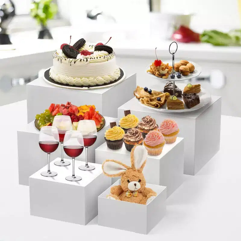 Présentoirs empilables blancs de 6 pièces pour desserts Supports alimentaires de différentes tailles pour boulangerie, buffet et étalage (gain de place)