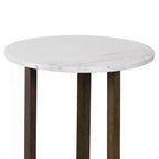 Table d'appoint ronde Royal Hampton Fina 20 pouces, plateau en marbre véritable blanc, base luge à 3 pieds en bois de manguier brun naturel