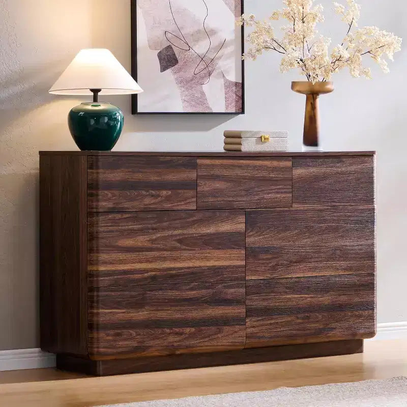 Commode à 7 tiroirs, commode en bois de 52" de large, design moderne sans poignée, grande commode de chambre à coucher avec meuble TV et organisateur de rangement