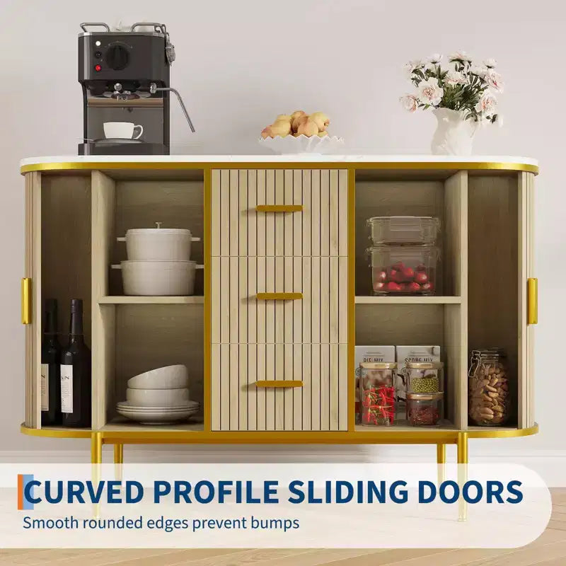 Buffet bahut de 120 cm avec portes coulissantes, meuble de rangement à panneaux ondulés avec plateau aspect marbre pour salle à manger - Chêne