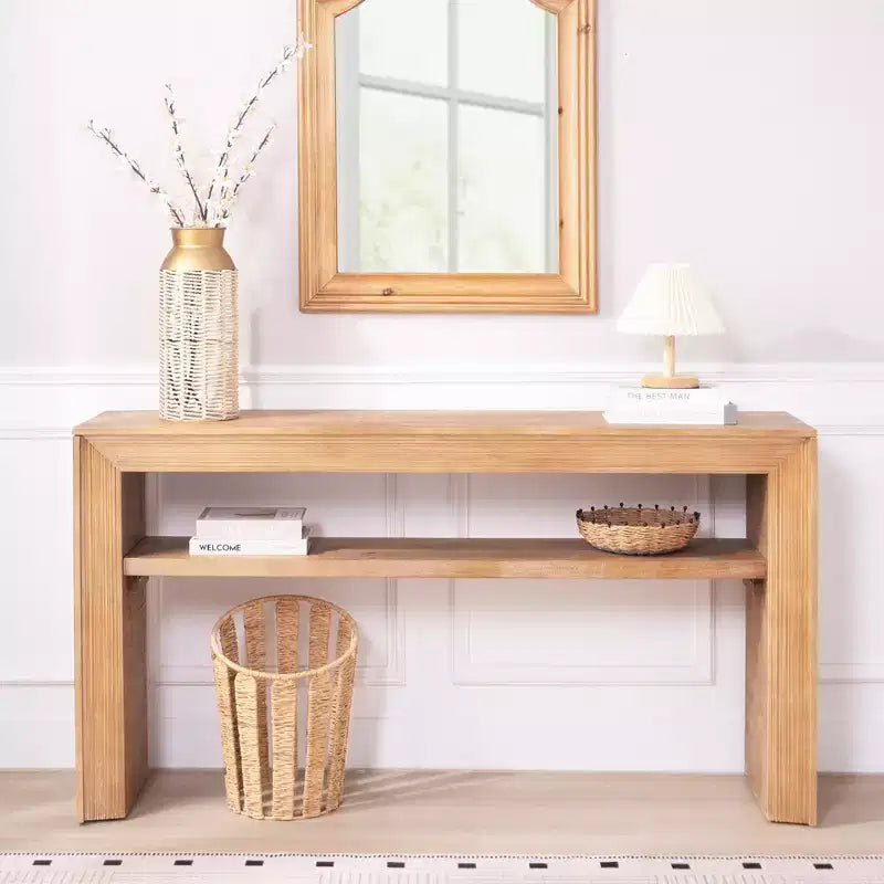 Console en bois style ferme Oakmere de GDFStudio avec étagère de rangement