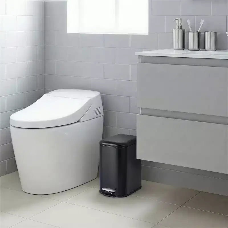 Poubelle compacte en acier inoxydable avec fermeture douce, couvercle anti-odeurs, poignée portable et pédale pour cuisine, salle de bain, bureau, chambre