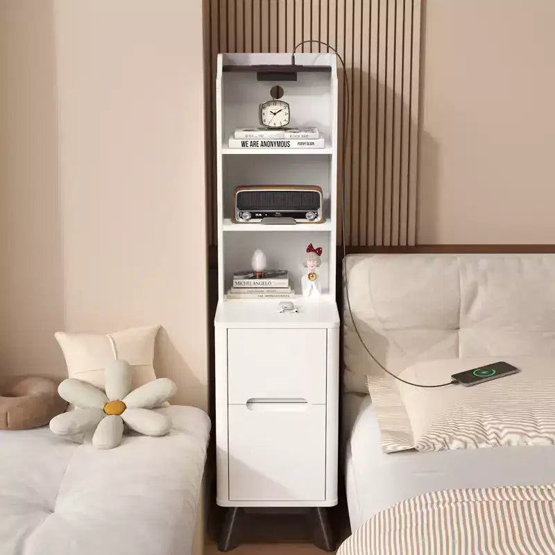 Table de chevet haute avec station de recharge, table d'appoint moderne pour chambre à coucher