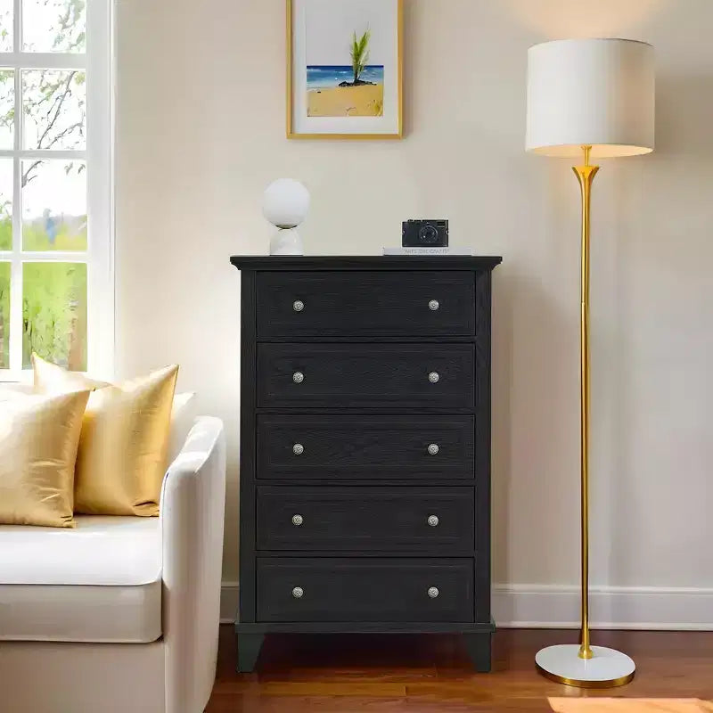 Commode moderne en bois de 122 cm de haut avec 5 tiroirs et poignées métalliques pour chambre et salon