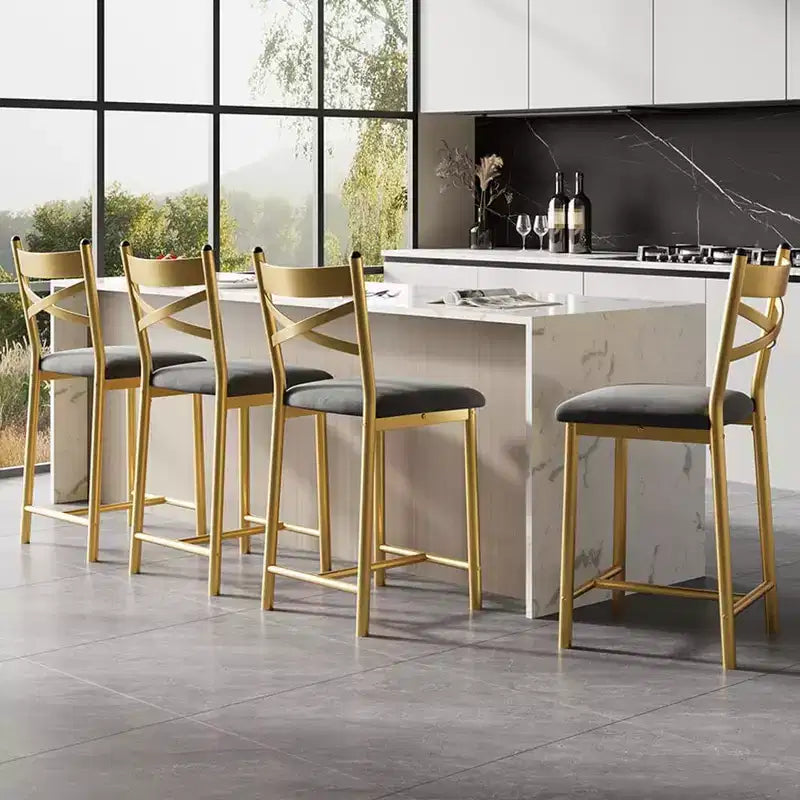 Ensemble de 6 tabourets de bar de hauteur comptoir 26, chaises à cadre métallique avec dossier droit ergonomique, coussins rembourrés en cuir PU épais et imperméables