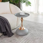 Table piédestal ronde en métal queue de sirène, table d'appoint d'appoint minimaliste moderne pour boisson Martini pour petits espaces