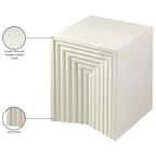 Table d'appoint Meridian Furniture Centennial