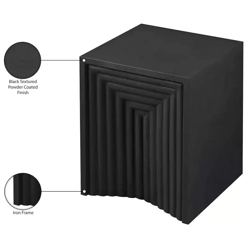 Table d'appoint Meridian Furniture Centennial