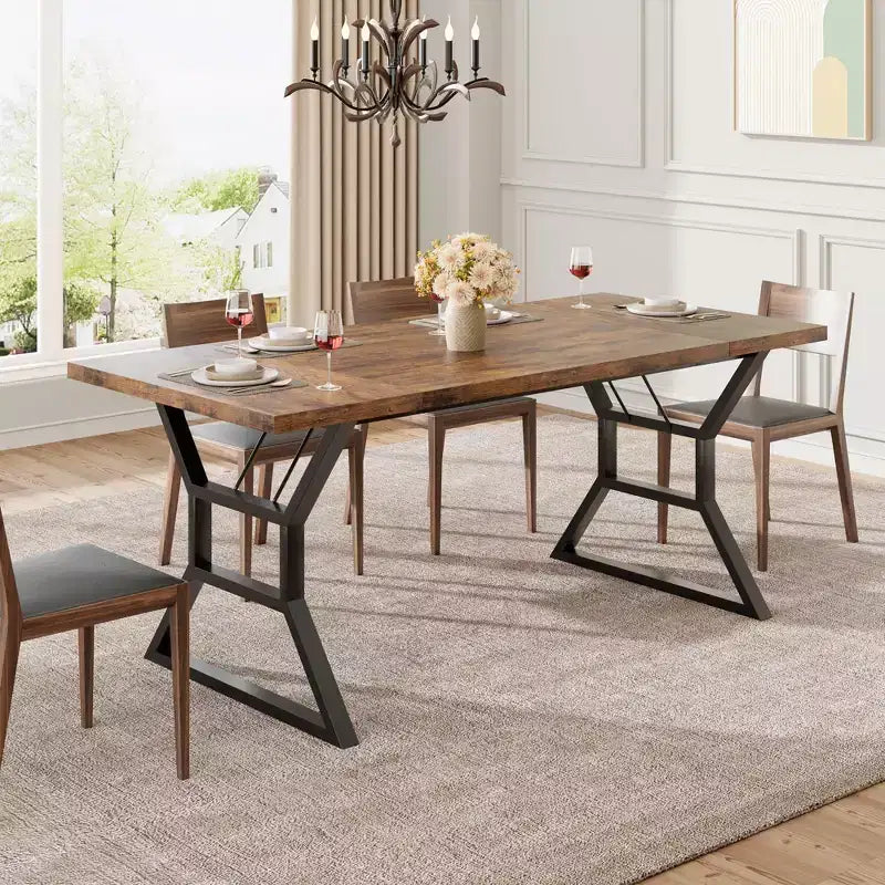 Table à manger rectangulaire de ferme pour 6 personnes, plateau en bois massif rustique et pieds en métal robustes, table de cuisine et de salle à manger solide pour les repas en famille