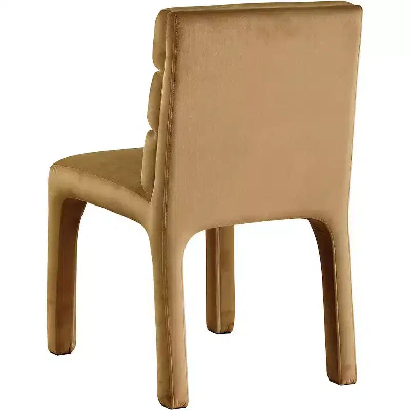 Chaise de salle à manger Meridian Furniture Kai en velours couleur selle, lot de 2