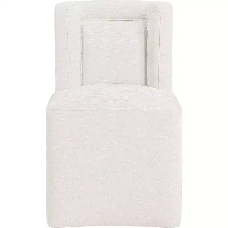 Chaise de salle à manger tapissée en tissu performant chenille crème Duvina de Meridian Furniture