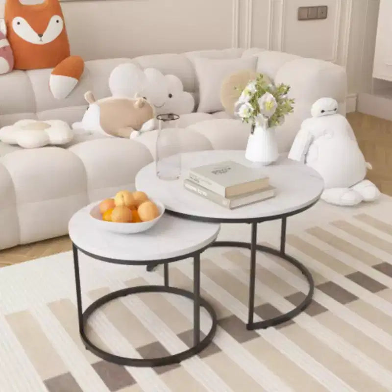 Lot de 2 tables basses gigognes, plateau rond de 70 cm en bois motif marbre, structure métallique robuste, tables d'appoint modernes pour bureau à domicile - Blanc